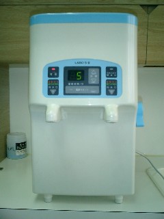 強酸性水（酸化還元電位水）生成器